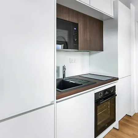 T2 Moderne Avec Terrasse & Parking Prive - 4 Personnes Апартаменты Порнише